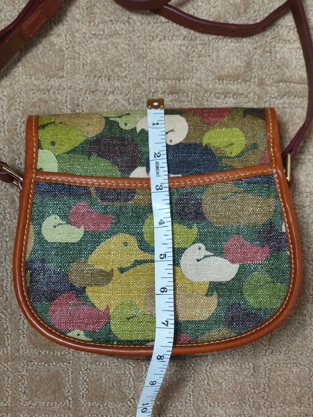 Dooney & Bourke Multicolor Duck Print Crossbody Bag *READ* - Picture 9 of 13